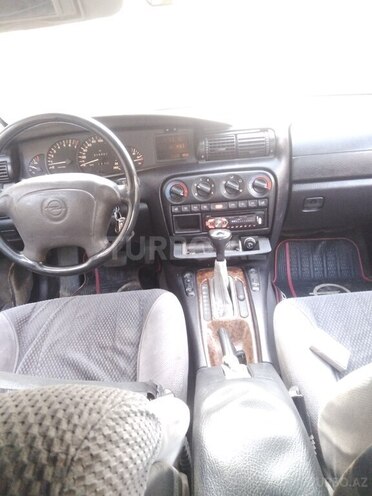 Opel Omega 1995, 250,000 km - 2.0 l - Bakı