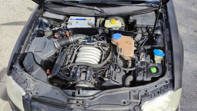Volkswagen Passat 2002, 226,000 km - 2.8 l - Bakı