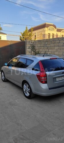 Kia  2008, 300,000 km - 1.6 l - Bakı