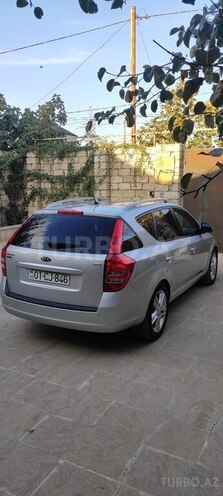 Kia  2008, 300,000 km - 1.6 l - Bakı