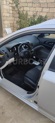 Kia  2008, 300,000 km - 1.6 l - Bakı