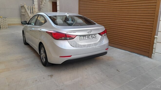 Hyundai Elantra 2015, 123,500 km - 1.8 л - Bakı
