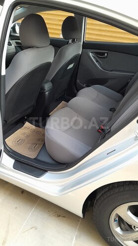 Hyundai Elantra 2015, 123,500 km - 1.8 л - Bakı