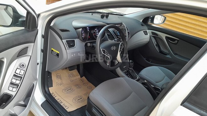 Hyundai Elantra 2015, 123,500 km - 1.8 л - Bakı