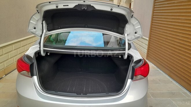 Hyundai Elantra 2015, 123,500 km - 1.8 л - Bakı