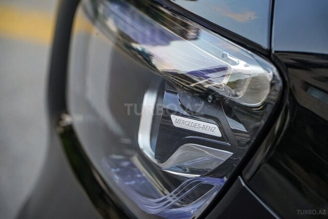 Mercedes GLB 250 4MATIC-6