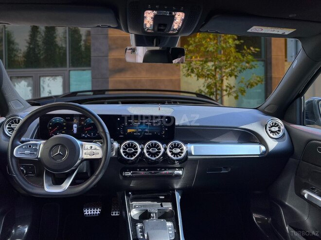Mercedes GLB 250 4MATIC-9