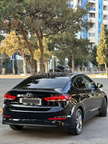 Hyundai Elantra 2018, 110,000 km - 2.0 л - Bakı