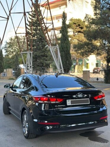 Hyundai Elantra 2018, 110,000 km - 2.0 л - Bakı