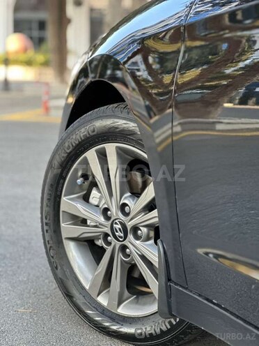 Hyundai Elantra 2018, 110,000 km - 2.0 л - Bakı