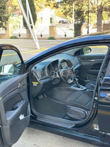 Hyundai Elantra 2018, 110,000 km - 2.0 л - Bakı