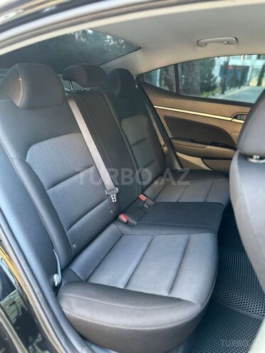 Hyundai Elantra 2018, 110,000 km - 2.0 л - Bakı