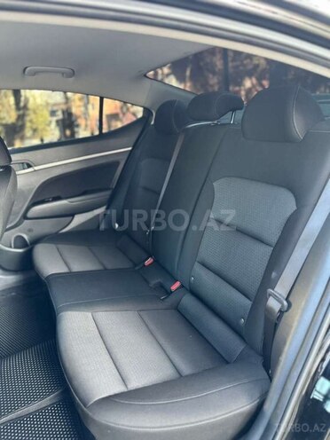 Hyundai Elantra 2018, 110,000 km - 2.0 л - Bakı