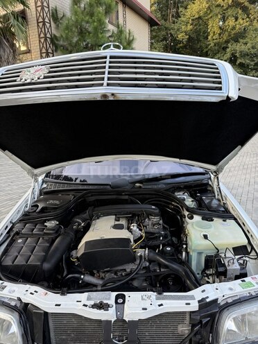 Mercedes C 230 1997, 320,000 km - 2.3 l - Bakı