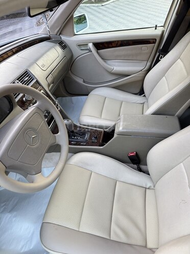 Mercedes C 230 1997, 320,000 km - 2.3 l - Bakı