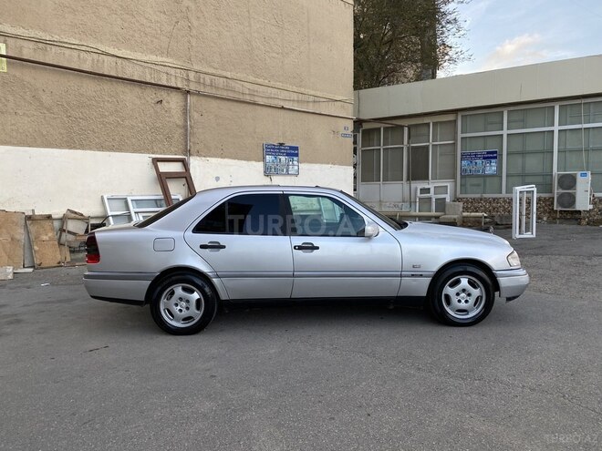 Mercedes C 180 1995, 327,000 km - 1.8 l - Bakı
