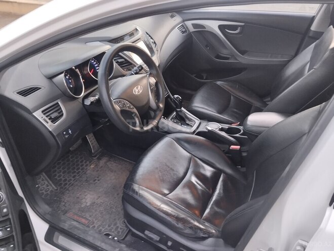Hyundai Elantra 2014, 215,000 km - 1.8 l - Ağcabədi