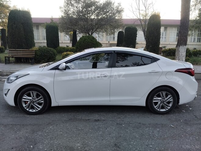 Hyundai Elantra 2014, 215,000 km - 1.8 l - Ağcabədi