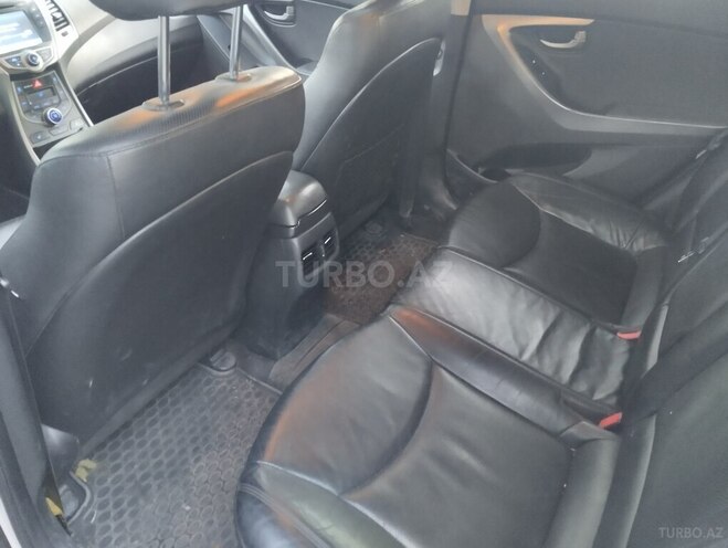 Hyundai Elantra 2014, 215,000 km - 1.8 l - Ağcabədi