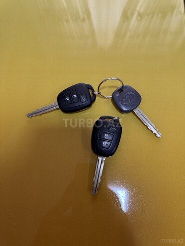 Toyota Land Cruiser Prado 2019, 32,000 km - 2.7 l - Bakı