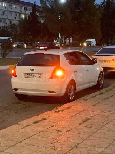 Kia Ceed 2008, 270,000 km - 1.4 l - Sumqayıt