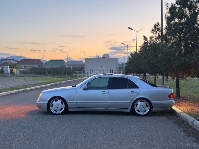 Mercedes E 240 2000, 349,000 km - 2.6 l - Gəncə