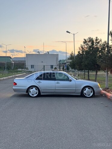 Mercedes E 240 2000, 349,000 km - 2.6 l - Gəncə