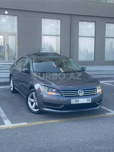 Volkswagen Passat 2013, 215,000 km - 2.5 л - Sumqayıt