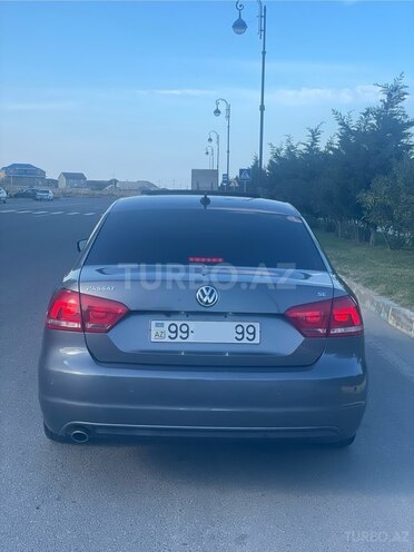 Volkswagen Passat 2013, 215,000 km - 2.5 л - Sumqayıt