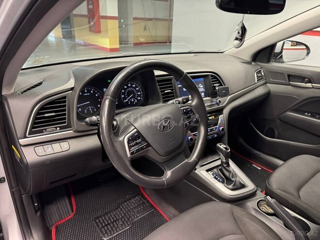 Hyundai Elantra 2017, 167,860 km - 2.0 л - Bakı