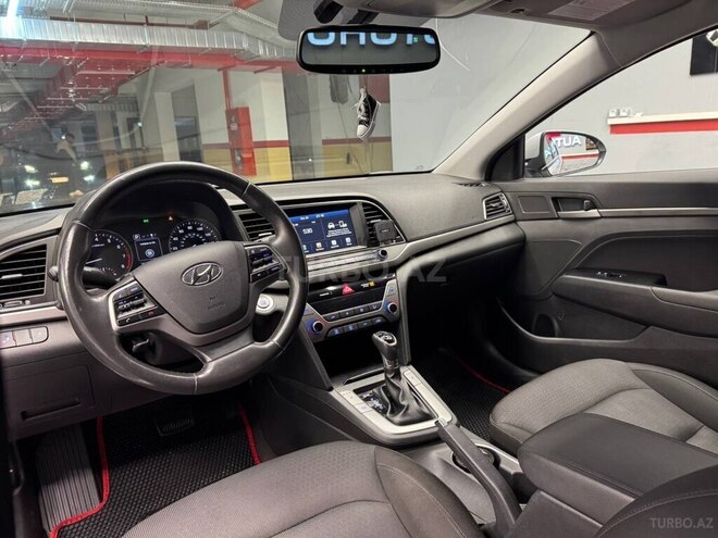 Hyundai Elantra 2017, 167,860 km - 2.0 л - Bakı