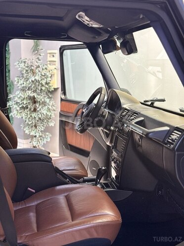 Mercedes G 500-16