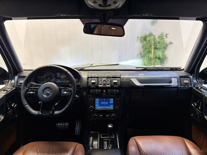 Mercedes G 500-21