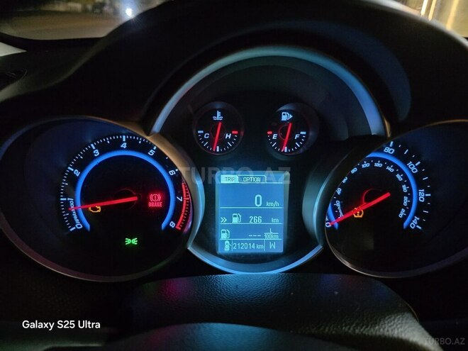 Chevrolet Cruze 2015, 212,014 km - 1.4 l - Quba