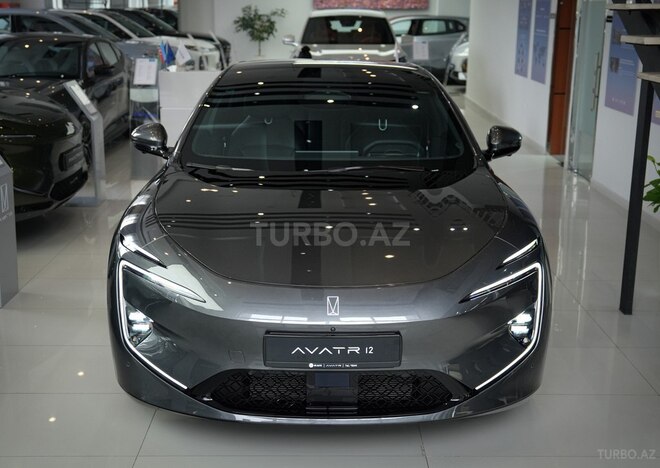 Avatr 12-2