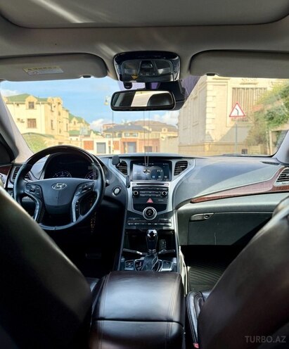 Hyundai Grandeur 2015, 178,000 km - 2.2 л - Bakı