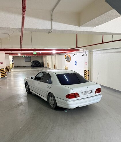 Mercedes E 230 1998, 275,000 km - 2.3 l - Bakı