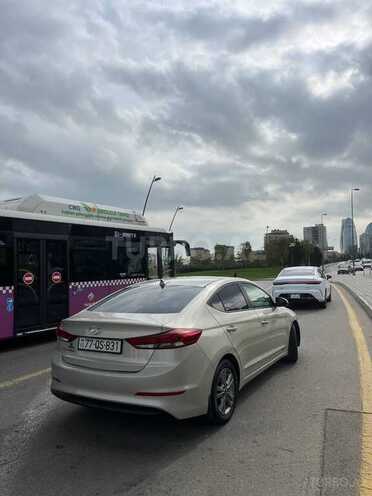 Hyundai Elantra 2017, 25,391 km - 2.0 л - Bakı