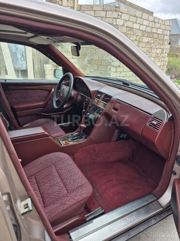 Mercedes C 180 1993, 227,000 km - 1.8 l - Bakı