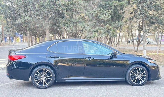 Toyota Camry 2018, 130,000 km - 2.5 l - Bakı