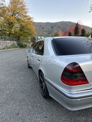 Mercedes C 200 1999, 315,000 km - 2.0 l - Qəbələ