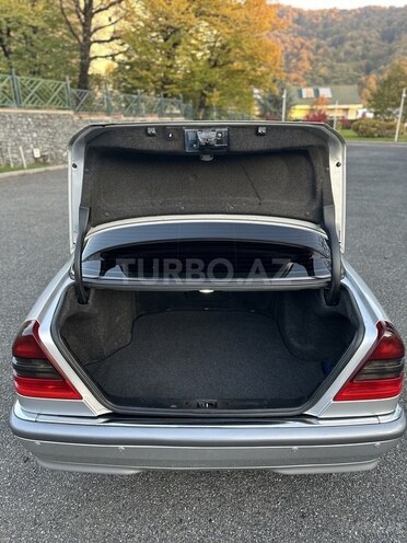 Mercedes C 200 1999, 315,000 km - 2.0 l - Qəbələ