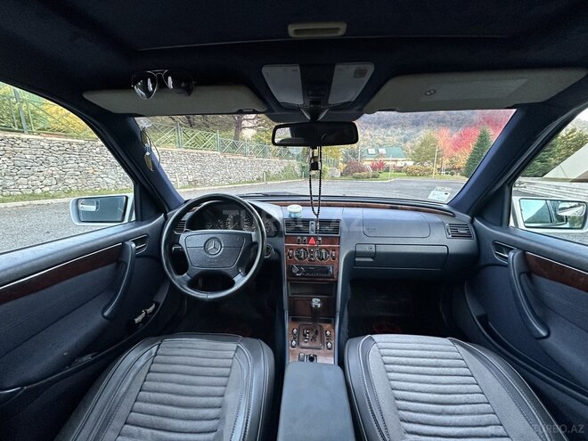 Mercedes C 200 1999, 315,000 km - 2.0 l - Qəbələ