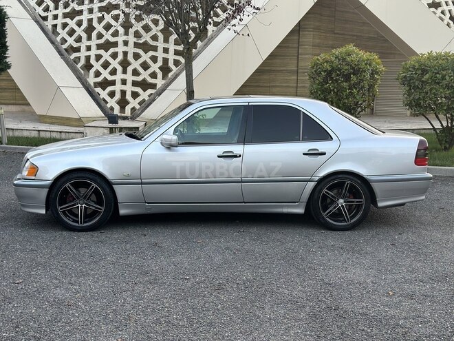 Mercedes C 200 1999, 315,000 km - 2.0 l - Qəbələ