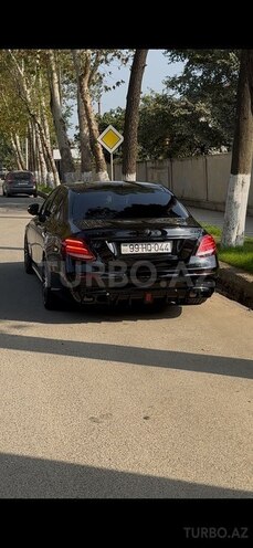 Mercedes E 300 2018, 121,352 km - 2.0 l - Masallı