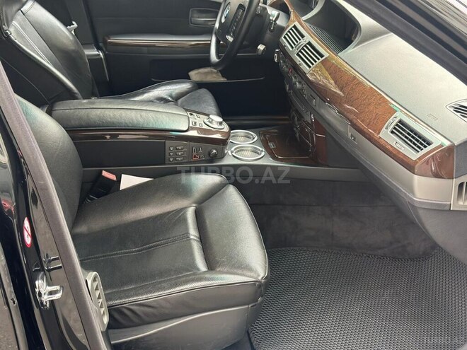 BMW 745 2004, 246,000 km - 4.4 l - Bakı