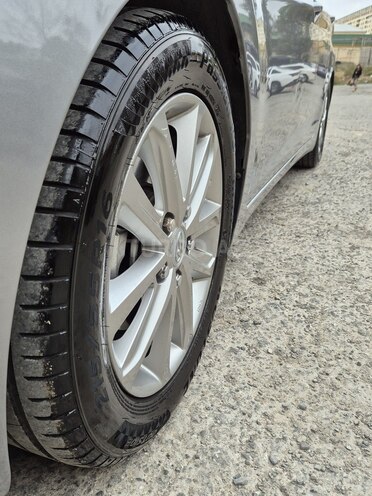Hyundai Elantra 2015, 214,448 km - 1.8 l - Bakı