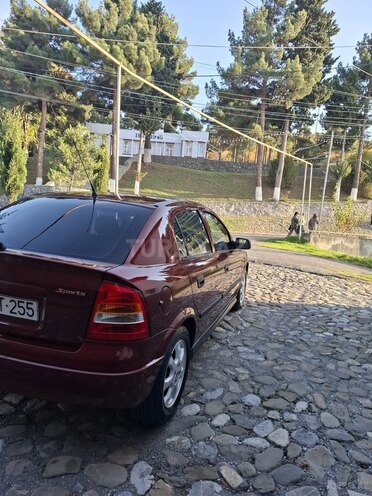 Opel Astra 1998, 286,000 km - 1.6 l - Şəki