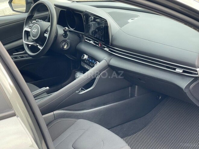 Hyundai Elantra 2022, 50,900 km - 1.6 l - Bakı