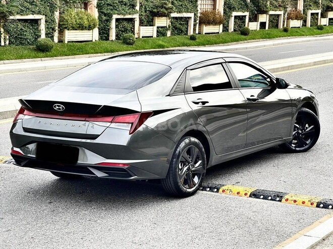 Hyundai Elantra 2022, 50,900 km - 1.6 l - Bakı